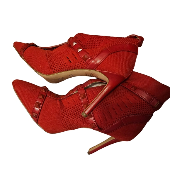 Jessica Simpson Booties - Picture 2 of 3